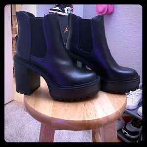 Madden Girl Kamora platform boots